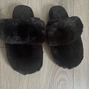 Aetrex Black Plush Women's Slippers
